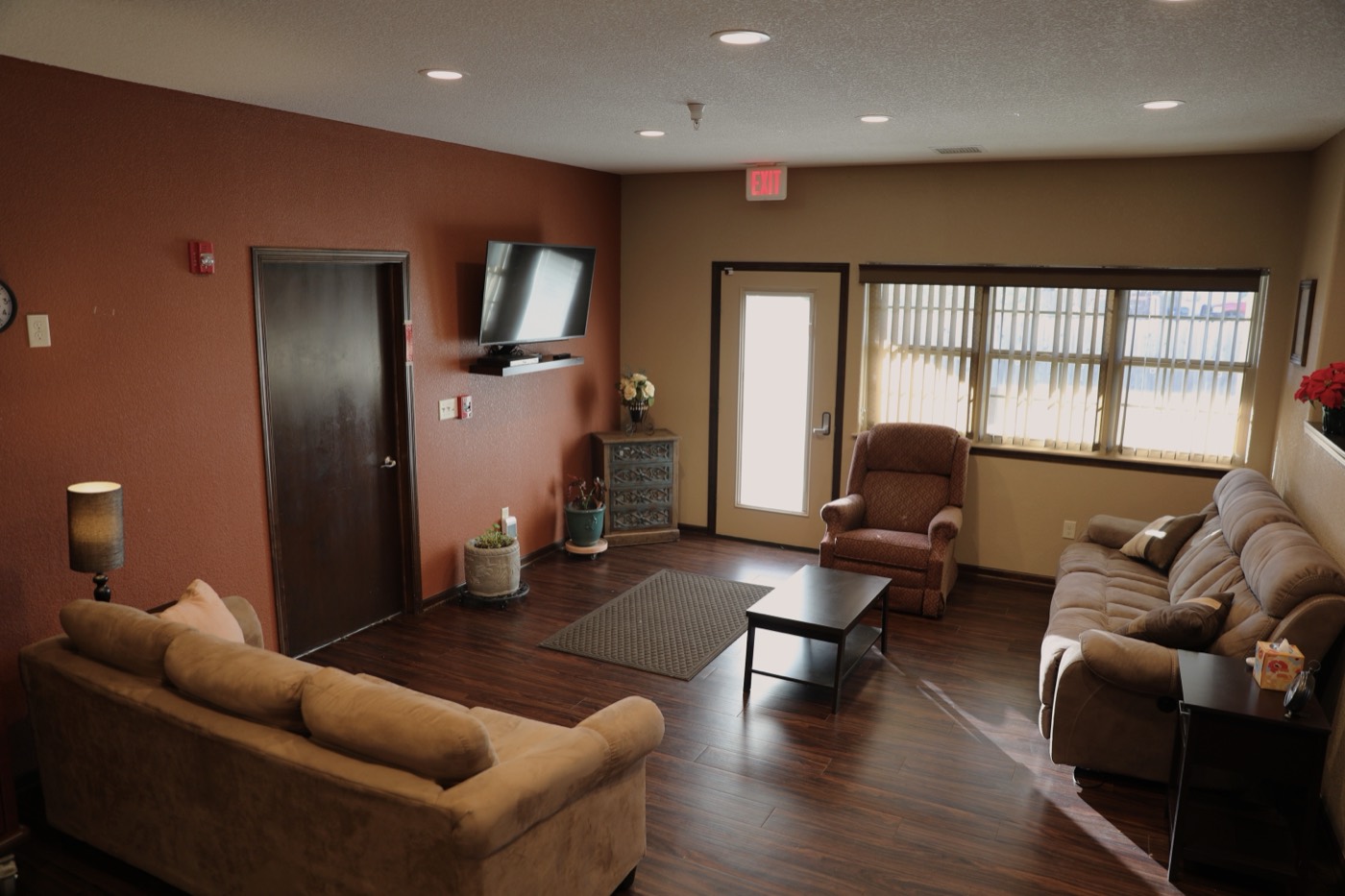 Towanda House — living room