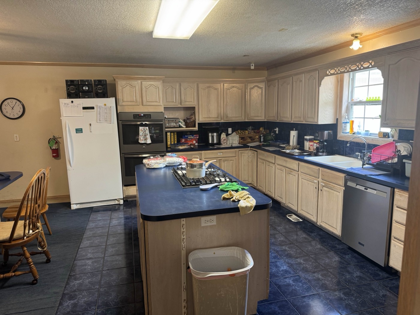 Tyler House — kitchen